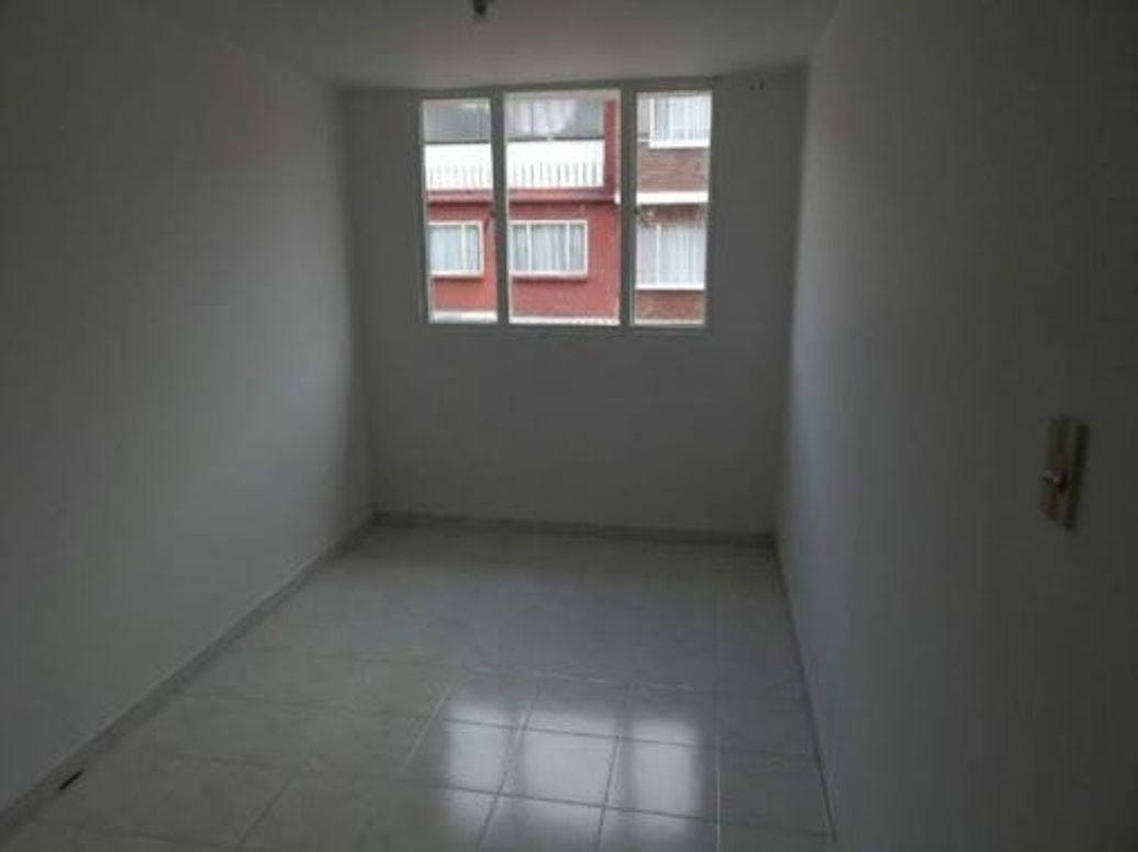 Apartamento de 5 alcobas en venta en Villas De Granada, Bogotá, 100 m² · foto 12 de 14