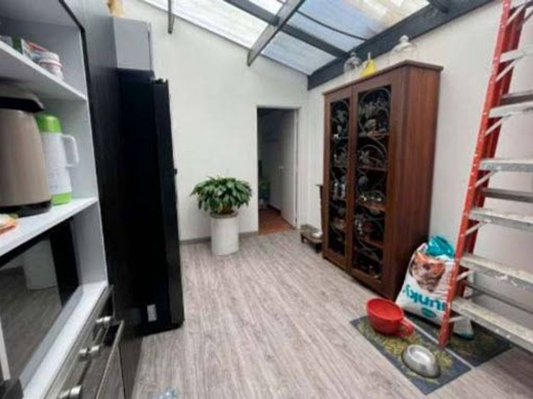 Casa de 6 alcobas en venta en Mandalay 1, Bogotá, 284 m² · foto 11 de 20