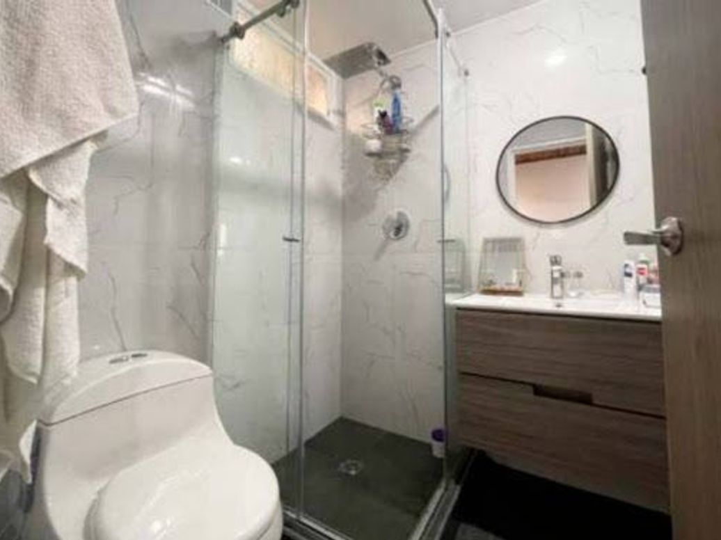 Casa de 6 alcobas en venta en Mandalay 1, Bogotá, 284 m² · foto 13 de 20