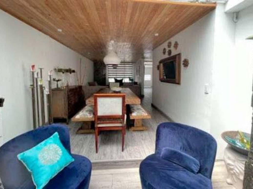 Casa de 6 alcobas en venta en Mandalay 1, Bogotá, 284 m² · foto 10 de 20