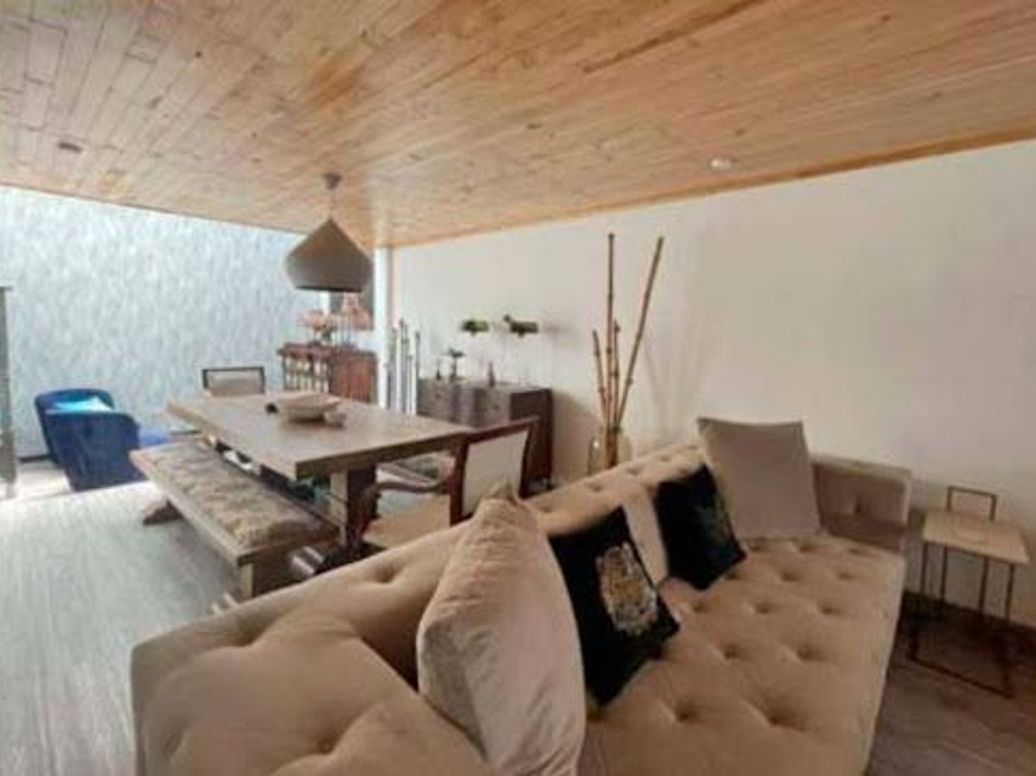Casa de 6 alcobas en venta en Mandalay 1, Bogotá, 284 m² · foto 8 de 20
