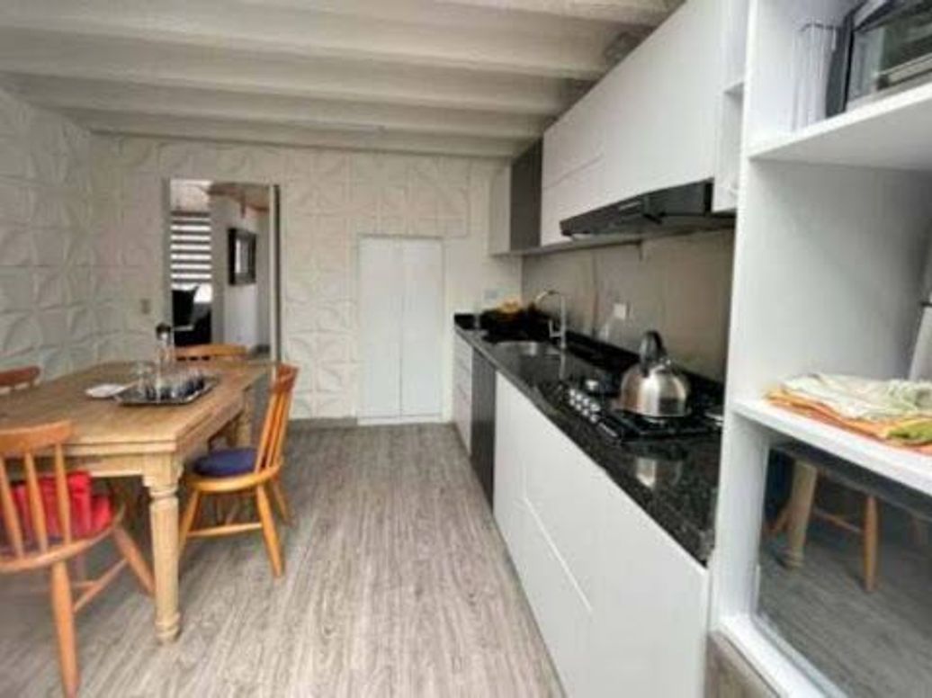 Casa de 6 alcobas en venta en Mandalay 1, Bogotá, 284 m² · foto 16 de 20