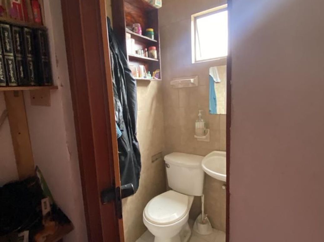 Casa de 3 alcobas en venta en El Cedro Occidental, Bogotá, 240 m² · foto 9 de 10