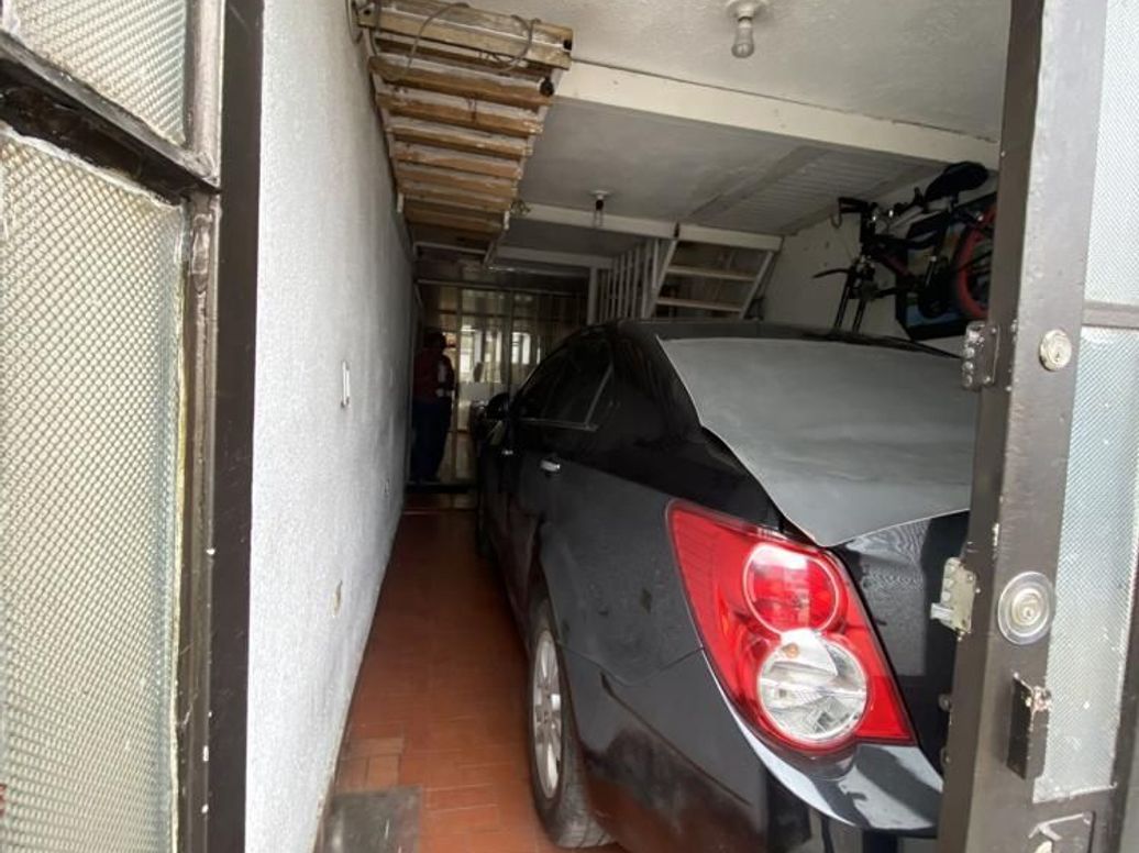 Casa de 3 alcobas en venta en El Cedro Occidental, Bogotá, 240 m² · foto 6 de 10