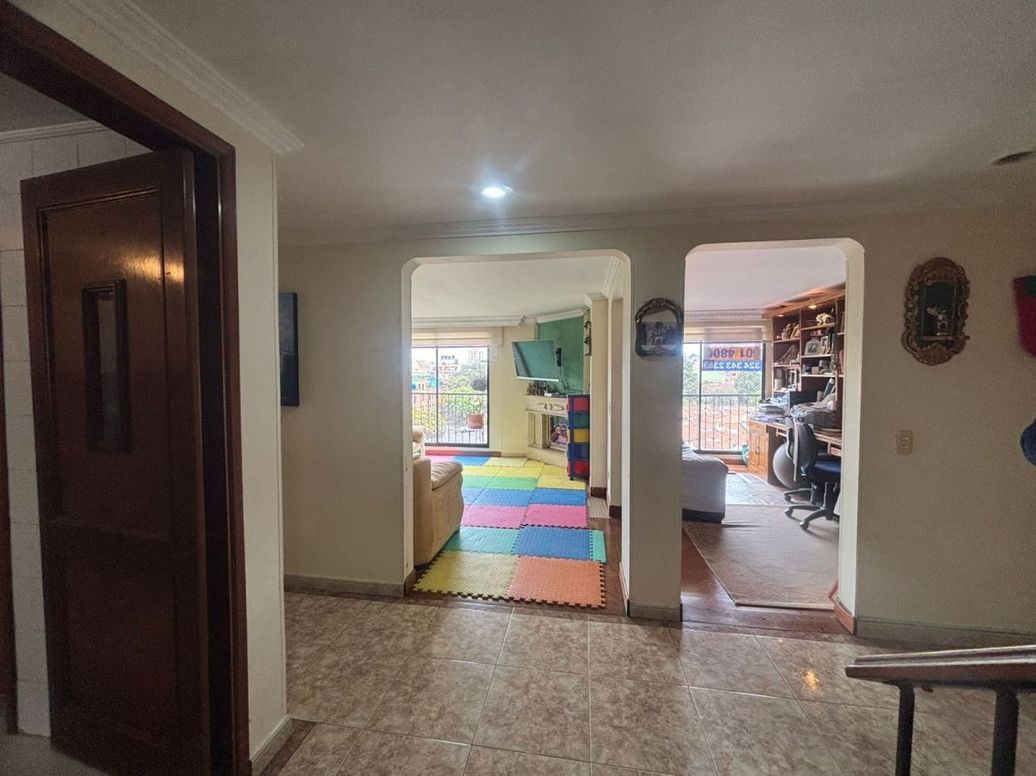 Apartamento de 4 alcobas en venta en El Batán, Bogotá, 138 m² · foto 9 de 20