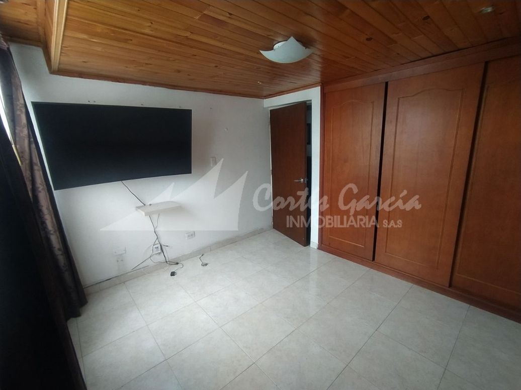 Casa de 3 alcobas en venta en Álamos, Bogotá, 425 m² · foto 11 de 20
