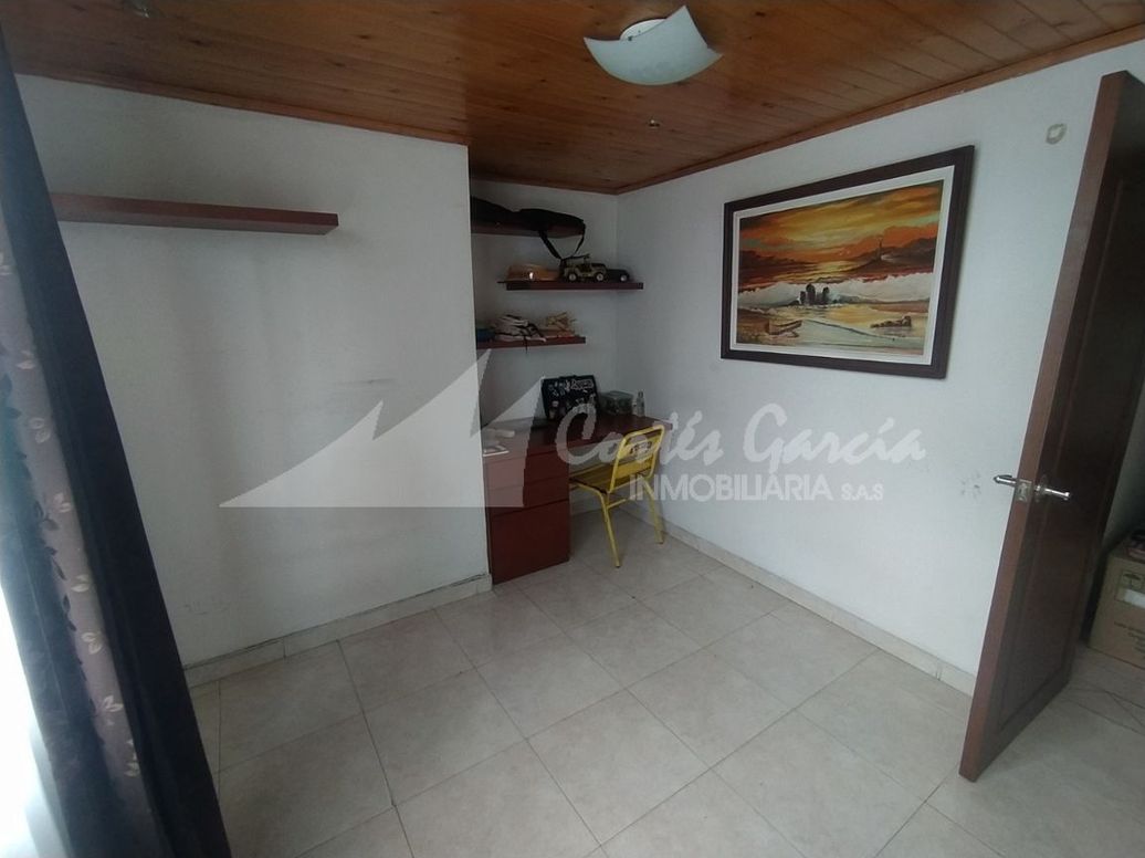 Casa de 3 alcobas en venta en Álamos, Bogotá, 425 m² · foto 8 de 20