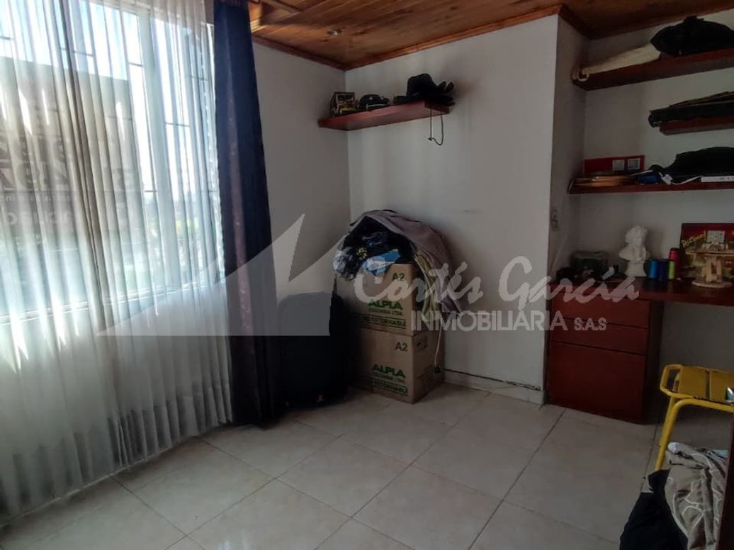 Casa de 3 alcobas en venta en Álamos, Bogotá, 425 m² · foto 9 de 20