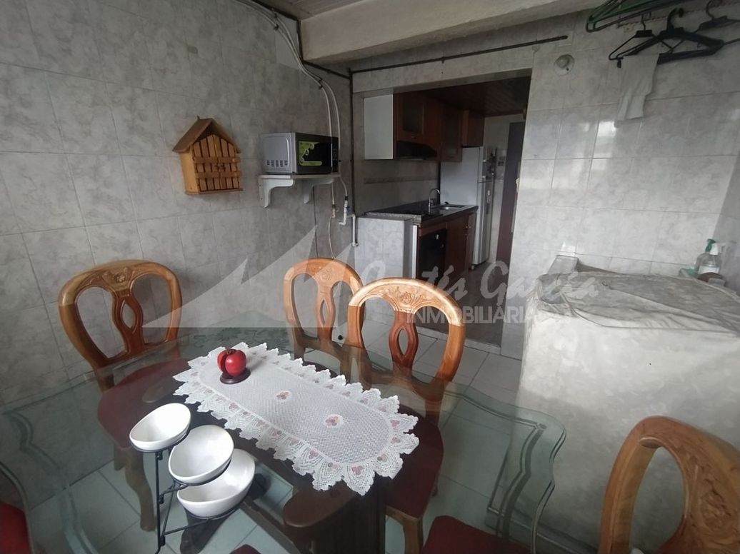 Casa de 3 alcobas en venta en Álamos, Bogotá, 425 m² · foto 2 de 20