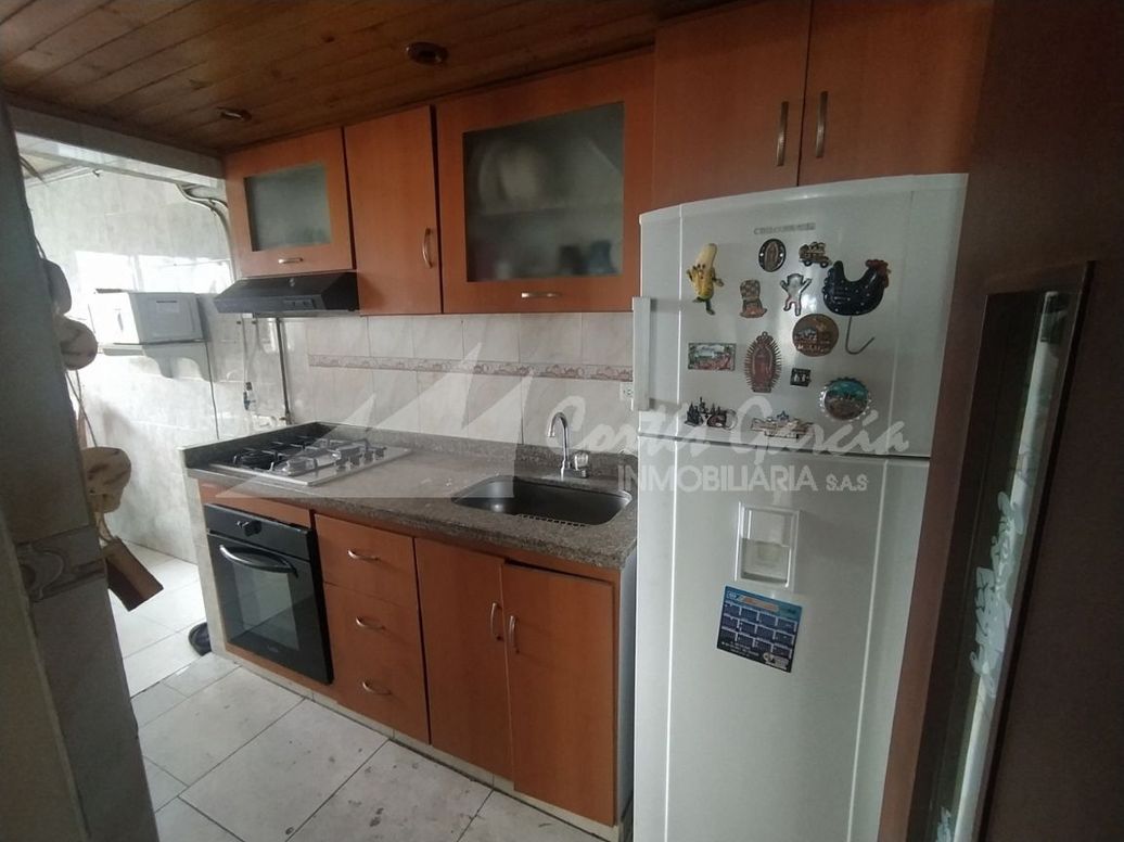 Casa de 3 alcobas en venta en Álamos, Bogotá, 425 m² · foto 5 de 20