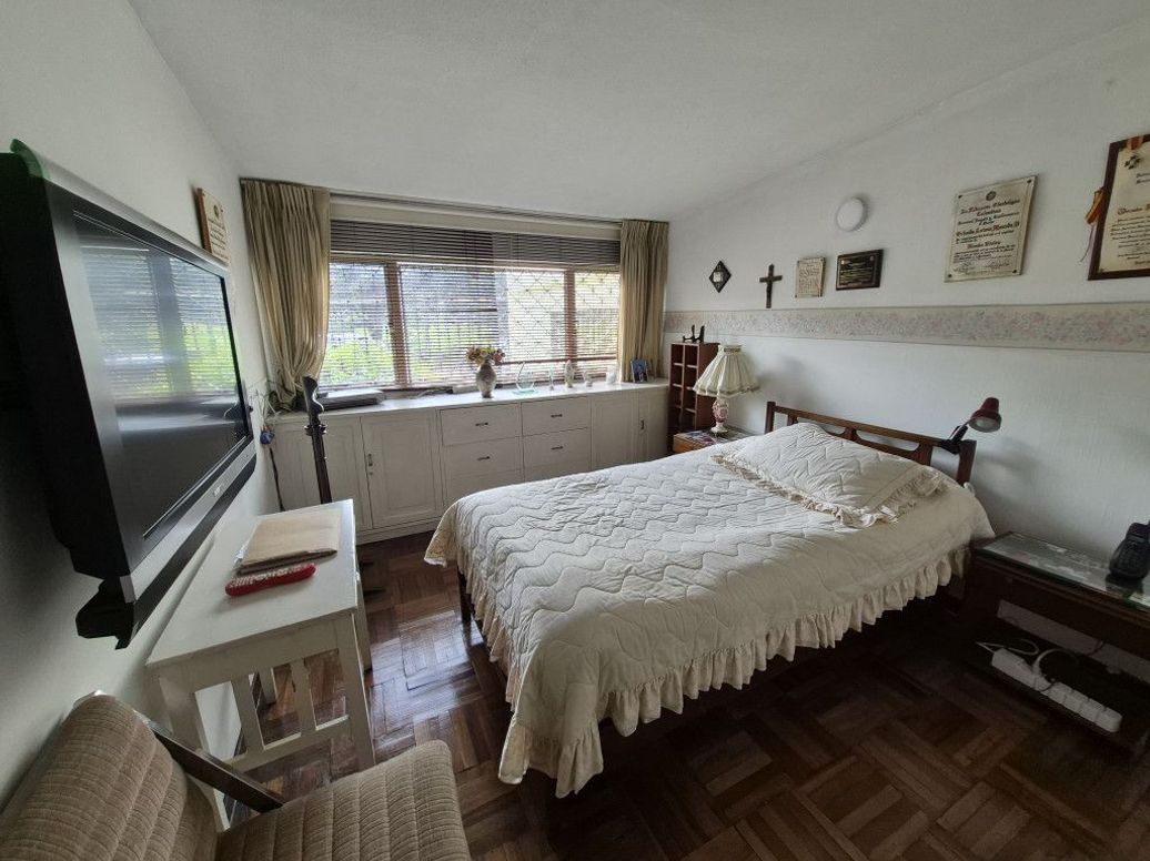 Casa de 4 alcobas en venta en El Batan, Bogotá, 375 m² · foto 19 de 20