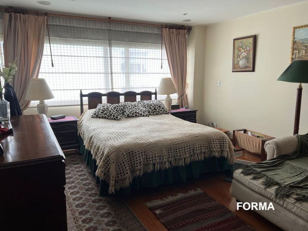 Apartamento de 3 alcobas en venta en Chico, Bogotá, 186 m² · foto 10 de 20