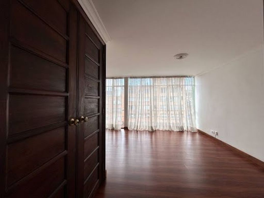 Apartamento de 2 alcobas en venta en Chapinero, Bogotá, 106 m² · foto 11 de 13