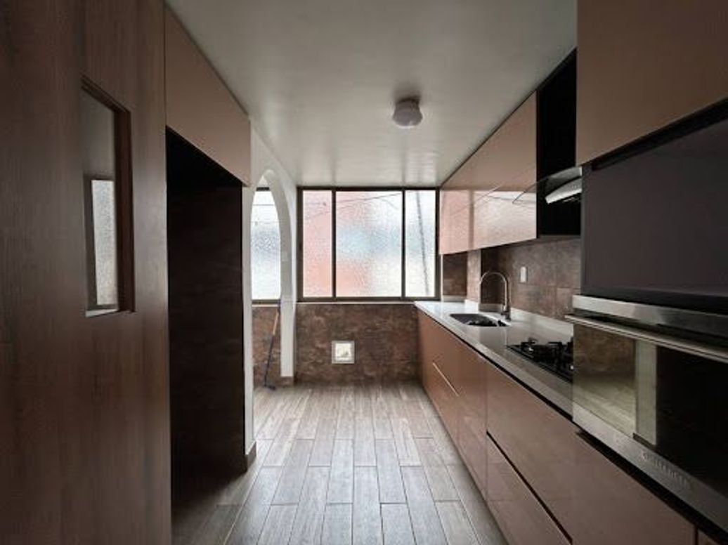 Apartamento de 2 alcobas en venta en Chapinero, Bogotá, 106 m² · foto 6 de 13
