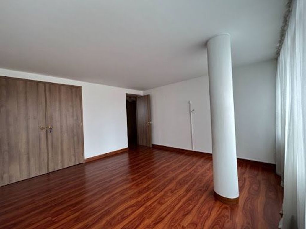 Apartamento de 2 alcobas en venta en Chapinero, Bogotá, 106 m² · foto 10 de 13