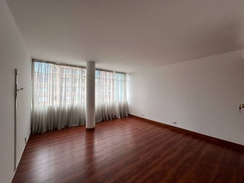 Apartamento de 2 alcobas en venta en Chapinero, Bogotá, 106 m² · foto 4 de 13
