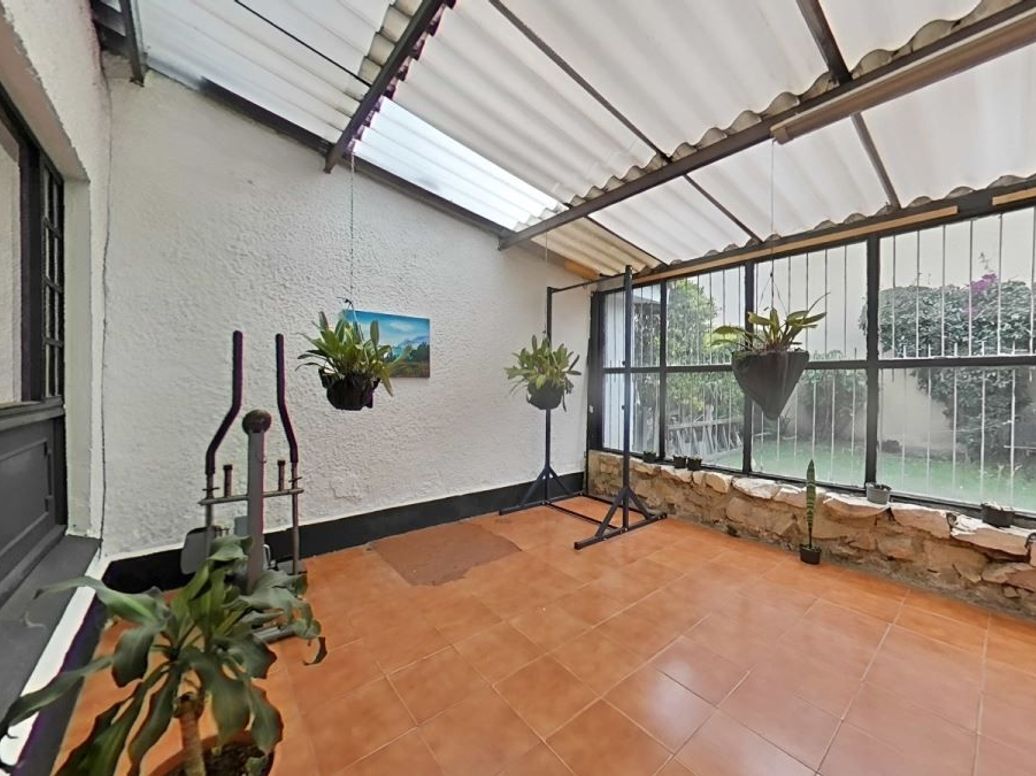 Casa de 5 alcobas en venta en Villa Magdala, Bogotá, 200 m² · foto 3 de 20