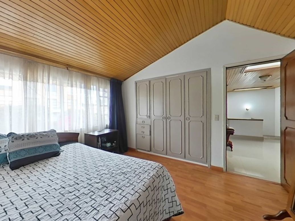 Casa de 5 alcobas en venta en Villa Magdala, Bogotá, 200 m² · foto 15 de 20