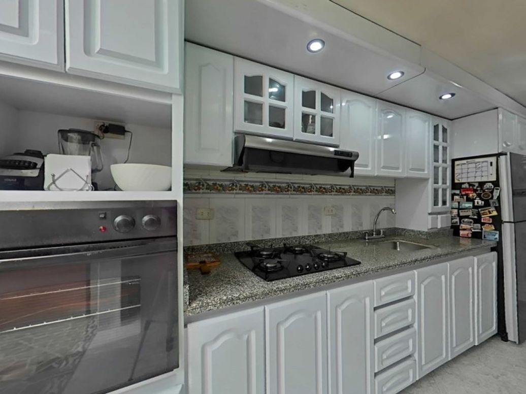 Casa de 5 alcobas en venta en Villa Magdala, Bogotá, 200 m² · foto 19 de 20