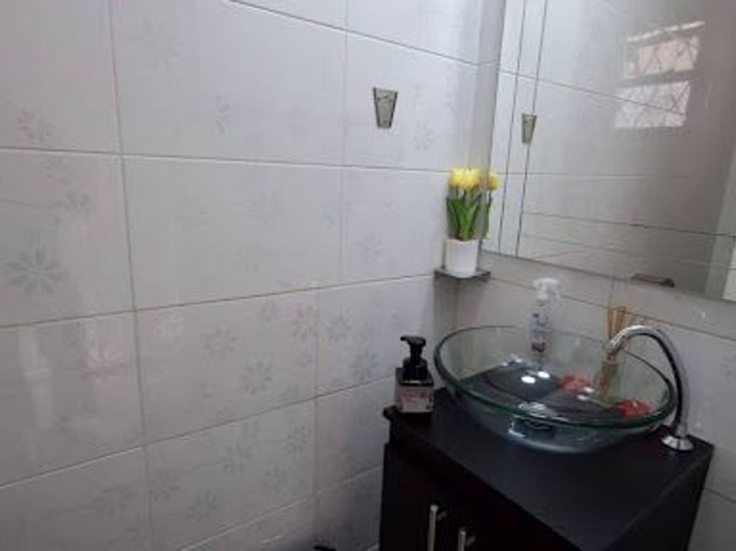 Casa de 5 alcobas en venta en Santa Barbara, Bogotá, 196 m² · foto 5 de 20