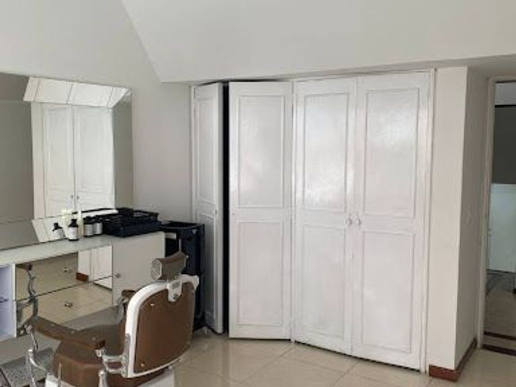 Casa de 5 alcobas en venta en Santa Barbara, Bogotá, 196 m² · foto 19 de 20