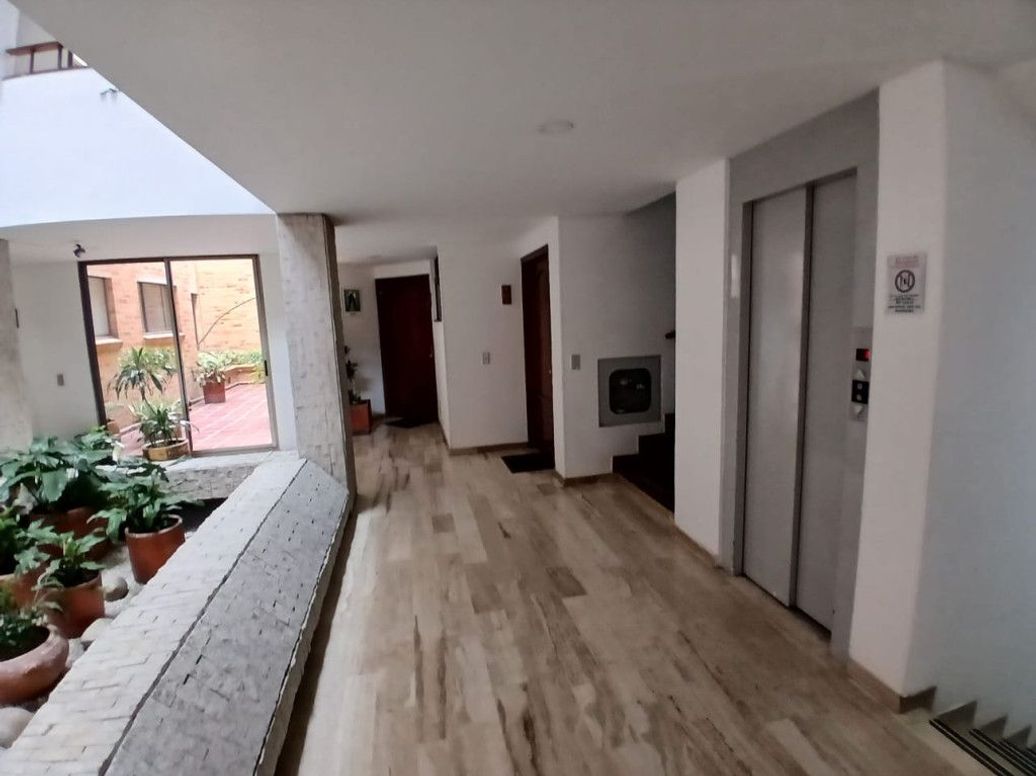 Apartamento de 2 alcobas en venta en Santa Ana Occidental, Bogotá, 60 m² · foto 10 de 20
