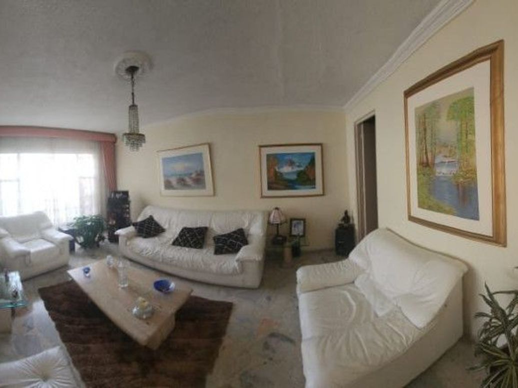 Casa de 3 alcobas en venta en Primavera, Bogotá, 185 m² · foto 8 de 12