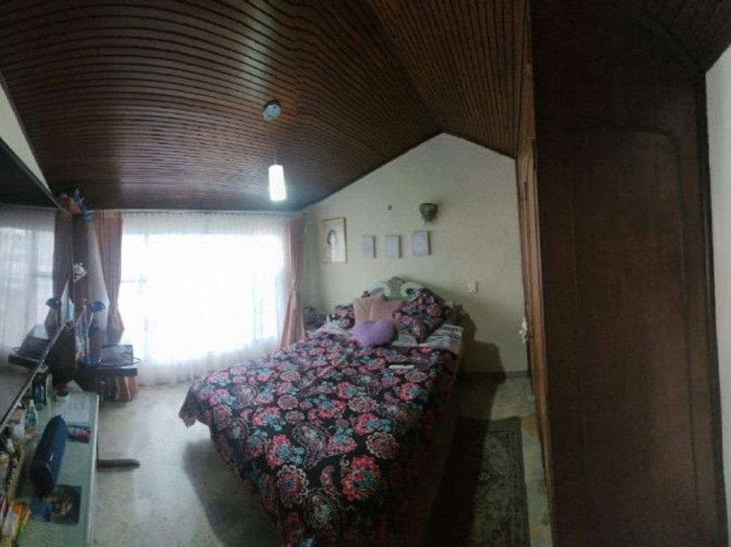 Casa de 3 alcobas en venta en Primavera, Bogotá, 185 m² · foto 3 de 12