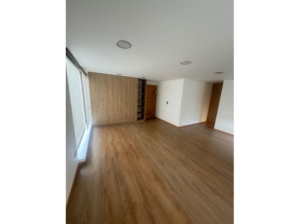 Apartamento en venta en Los Lagartos, Bogotá · foto 8 de 17