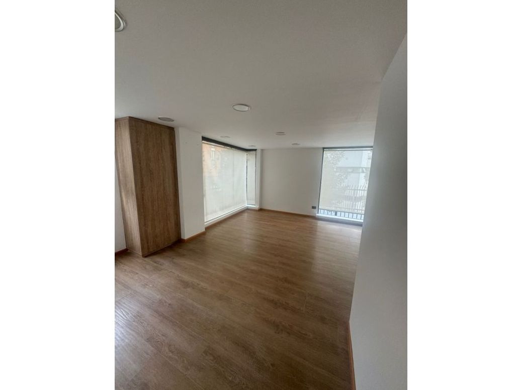Apartamento en venta en Los Lagartos, Bogotá · foto 5 de 17