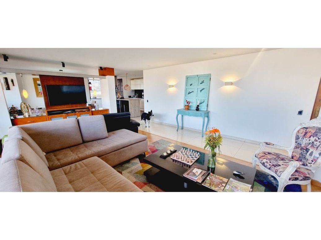 Apartamento de 3 alcobas en venta en Gratamira, Bogotá, 164 m² · foto 3 de 20