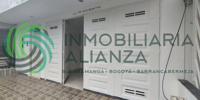 Apartaestudio ubicado en el barrio Coviba  con área de 33M2. Cuenta ingreso con portón, 1 habitacion,1 baño, cocina semi- integral, con punto para instalar lavadora.