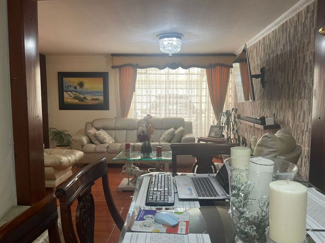 Casa de 8 alcobas en venta en Quiroga Sur, Bogotá, 139 m² · foto 9 de 20