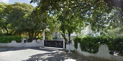 Consta de Sala Comedor 3 Habitaciones con Closet  Cocina Integral  2 Baños y Zona de Ropa El conjunto cuenta con áreas comunes como piscina canchas deportivas zonas verdes portería 24 7