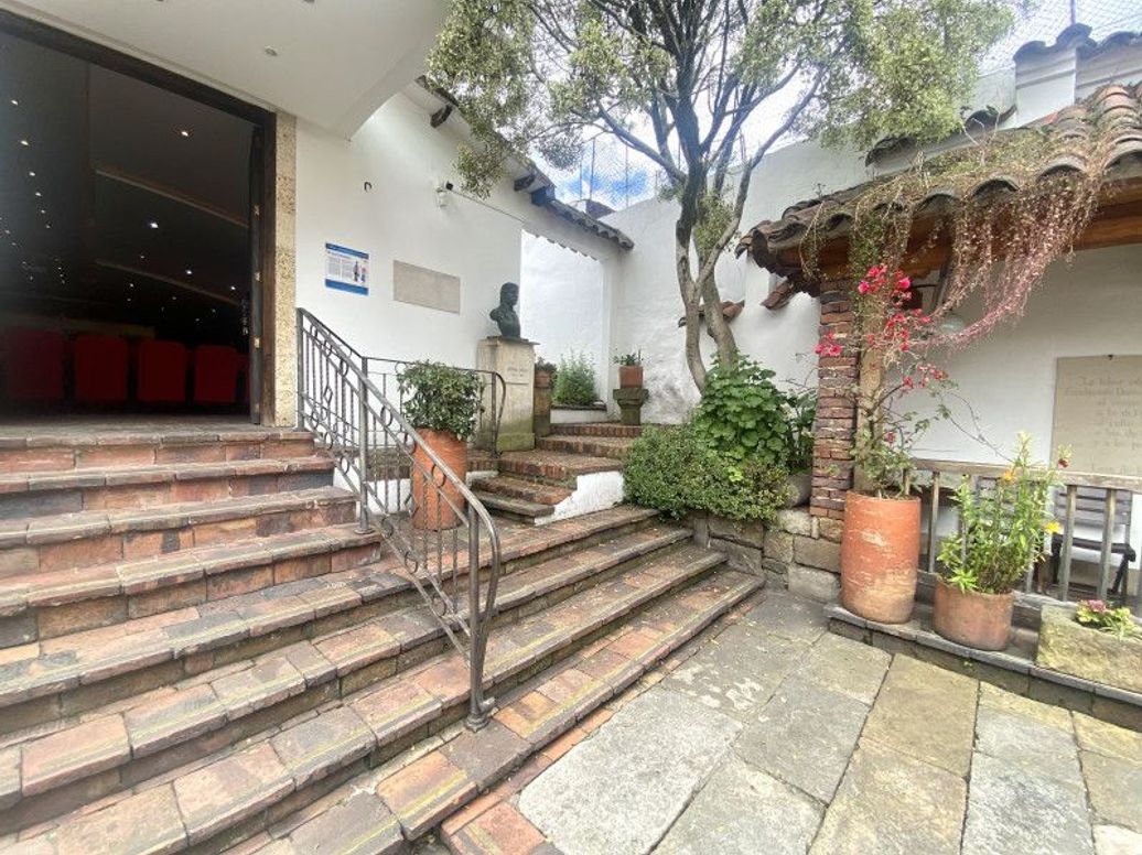 Casa de 1 alcoba en venta en Centro Administrativo, Bogotá, 948 m² · foto 10 de 20