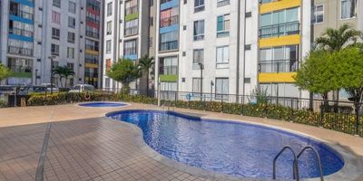 Hermoso Apartamento remodelado en unidad residencial del barrio El Caney.
Se encuentra en el piso número octavo.
El edificio dispones de ascensor y parqueadero comunitario con asignación de un espacio por apartamento.
El apto cuenta con sala comedor y ventanal con espectacular vista, tres habitaciones, la principal tiene baño y vestier. Las otras  habitaciones tienen closet, baño social, cocina integral abierta y zona de lavado de ropa.
La unidad residencial tiene dos piscinas, zona de bronceo, gimnasio, zonas verdes con juegos infantiles, salón social con aire acondicionado y terraza solarium.
El conjunto tiene una ubicación estratégica, con excelentes vías de acceso, transporte público cercano, cerca a supermercados, tiendas de variedades, restaurantes, parques, centros comerciales y una estación principal de policía.

No esperes mas y contáctanos hoy mismo para conocer el hogar de tus sueños!!