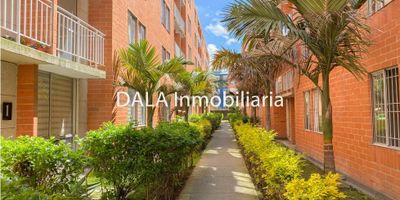 DALA Inmobiliaria vende lindo apartamento en cuarto piso en cajicá, cundinamarca, consta de: puerta de seguridad, sala comedor con balcon, hermosa cocina integral, zona de lavanderia, alcoba principal con closet y baño privado, dos alcobas auxiliares, un baño auxiliar, conjunto cerrado, vigilancia 24 horas, a una cuadra de via principal y transporte publico, cerca de centros comerciales, restaurantes y universidades.

¡No dejes pasar esta oportunidad única de vivir en tu hogar ideal en Cajicá ! Si estás buscando inmobiliarias en Cajicá, somos tu mejor opción. También manejamos Bienes Inmuebles en Chía y Cota, Cod. 1928 L
