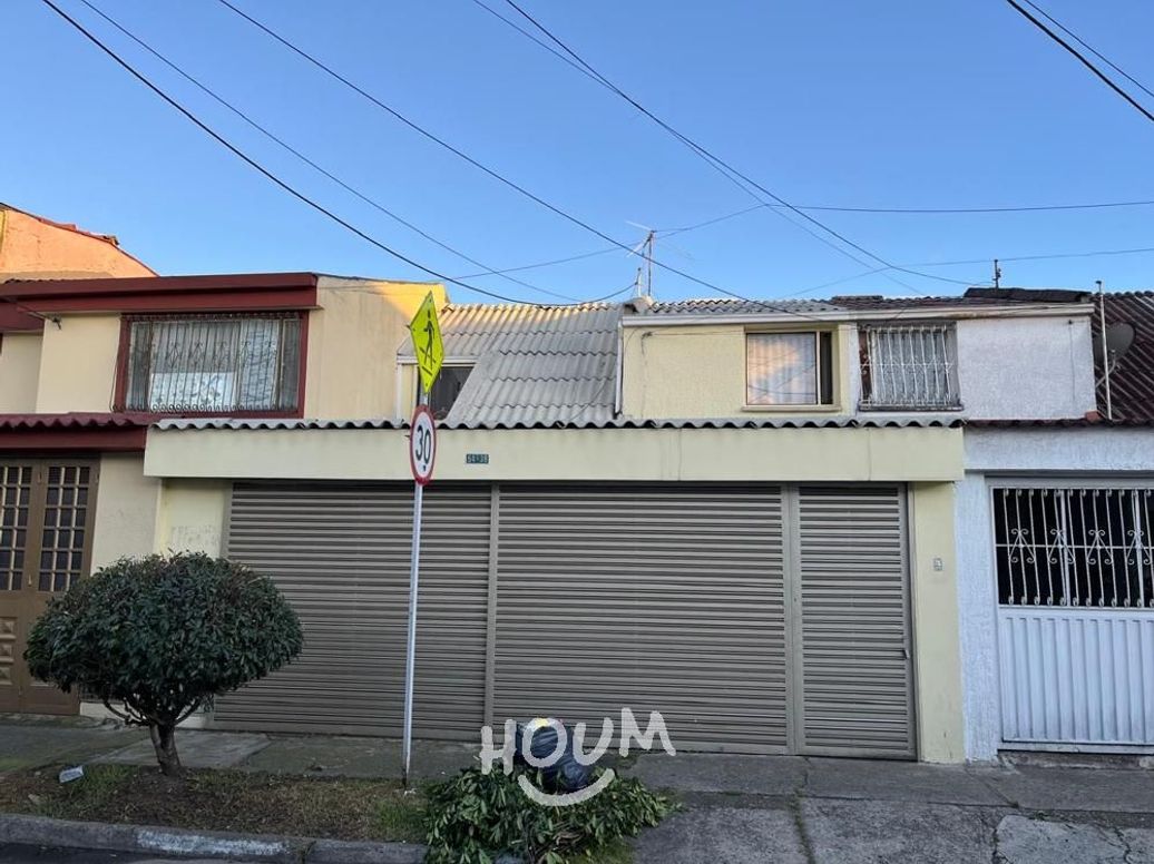 Casa de 5 alcobas en venta en Villa Luz, Bogotá, 220 m² · foto 4 de 10