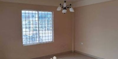 Amplia casa en arriendo – Los Alpes
Casa de 5 alcobas, 3 baños, 2 salas, comedor, cocina, zona de labores, patio amplio y kiosco ideal para reuniones. Espacios cómodos y ventilados, perfecta para familia grande o uso mixto 
