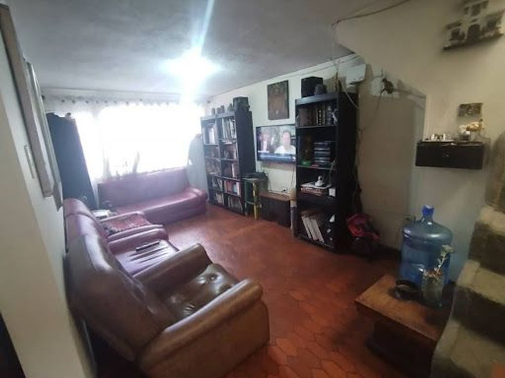 Casa de 4 alcobas en venta en Ciudad Kennedy Occidental, Bogotá, 270 m² · foto 3 de 20