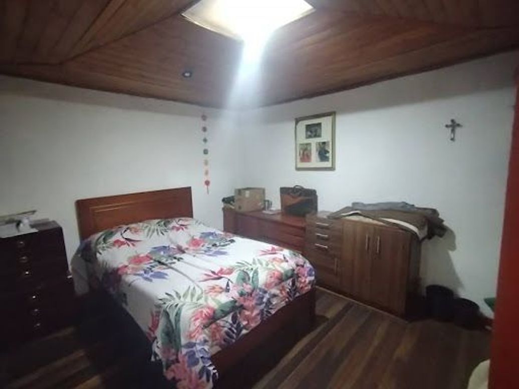 Casa de 4 alcobas en venta en Ciudad Kennedy Occidental, Bogotá, 270 m² · foto 9 de 20