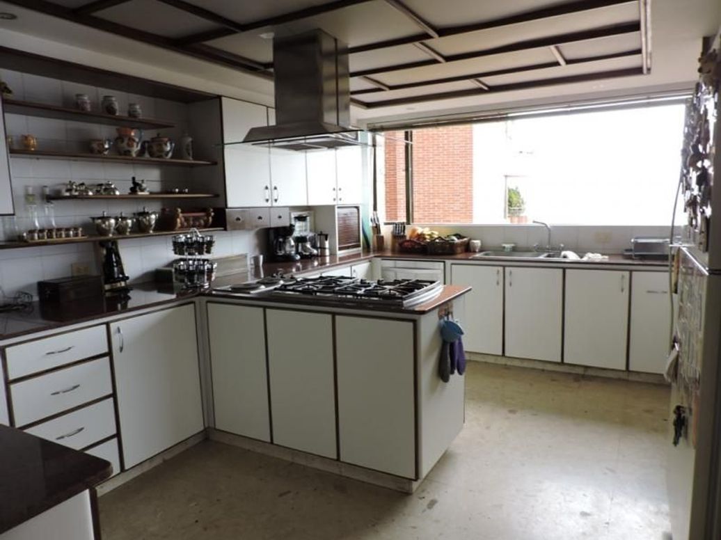 Apartamento de 3 alcobas en venta en El Refugio, Bogotá, 338 m² · foto 15 de 20