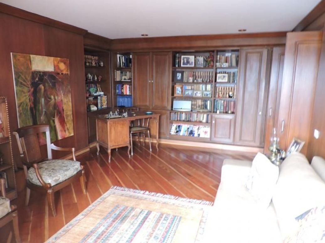 Apartamento de 3 alcobas en venta en El Refugio, Bogotá, 338 m² · foto 8 de 20