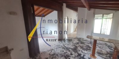 Arrendamos  apartamento ubicado en belen la palma cuenta  con un area de 72 mts2,  sala comedor, 2 alcobas, cocina integral, NO red de gas, zona de ropas, 1 baño, ventanal, piso en ceramica.estrato 5https://www.inmobiliariatrianon.com/inmueble/5089