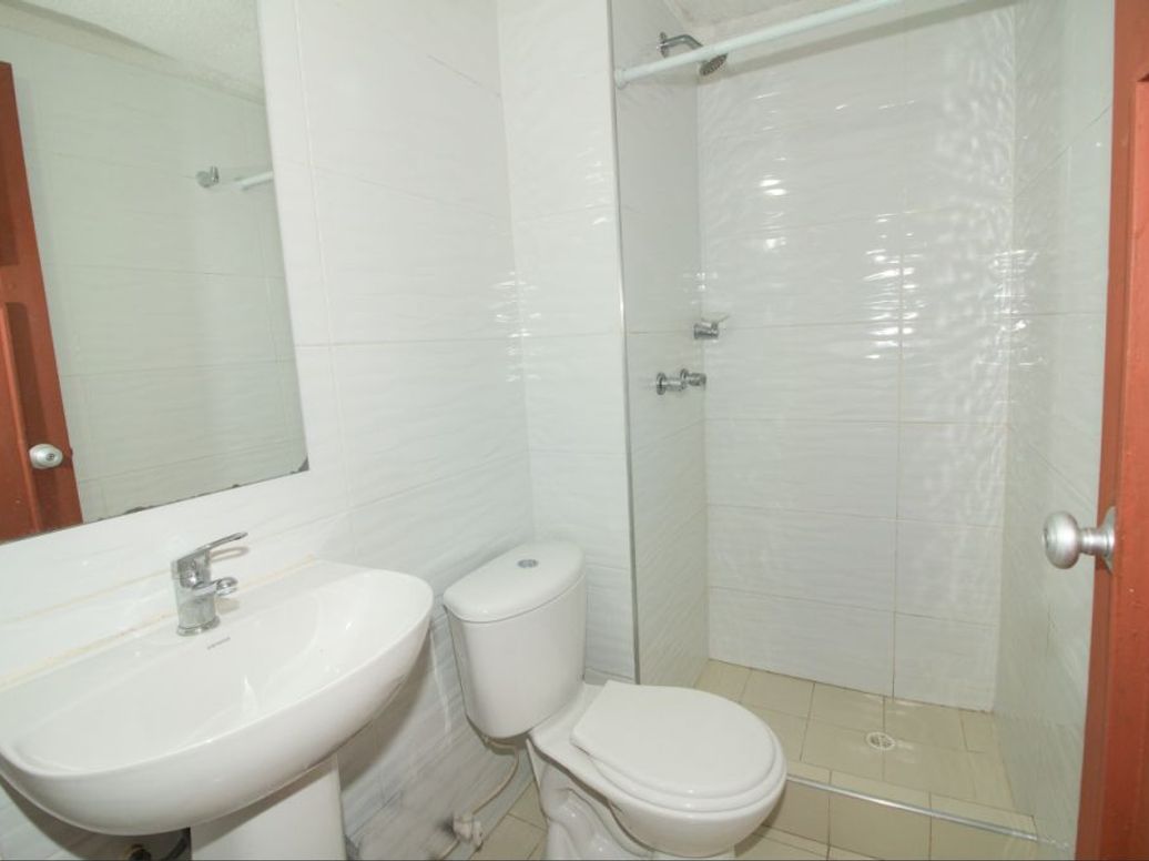 Apartamento de 3 alcobas en arriendo en Hacienda Cordoba, Bogotá, 73 m² · foto 5 de 15