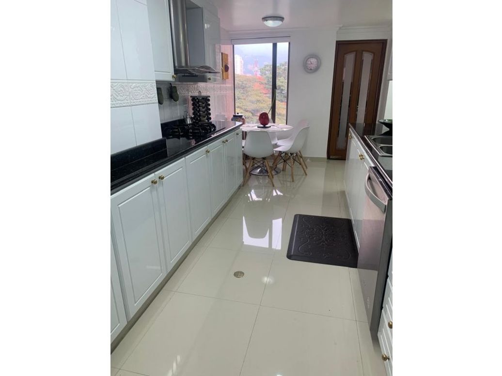 Apartamento de 4 alcobas en venta en Santa Paula, Bogotá, 283 m² · foto 12 de 20