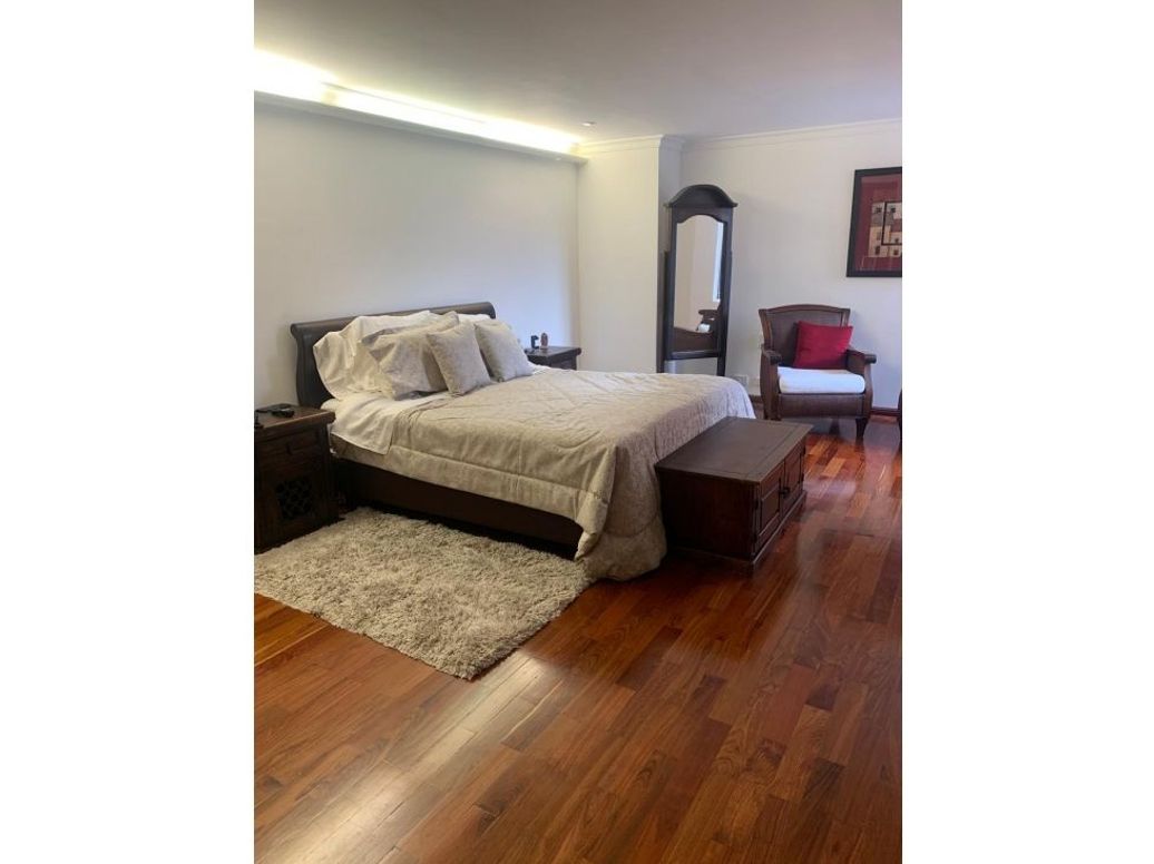 Apartamento de 4 alcobas en venta en Santa Paula, Bogotá, 283 m² · foto 16 de 20