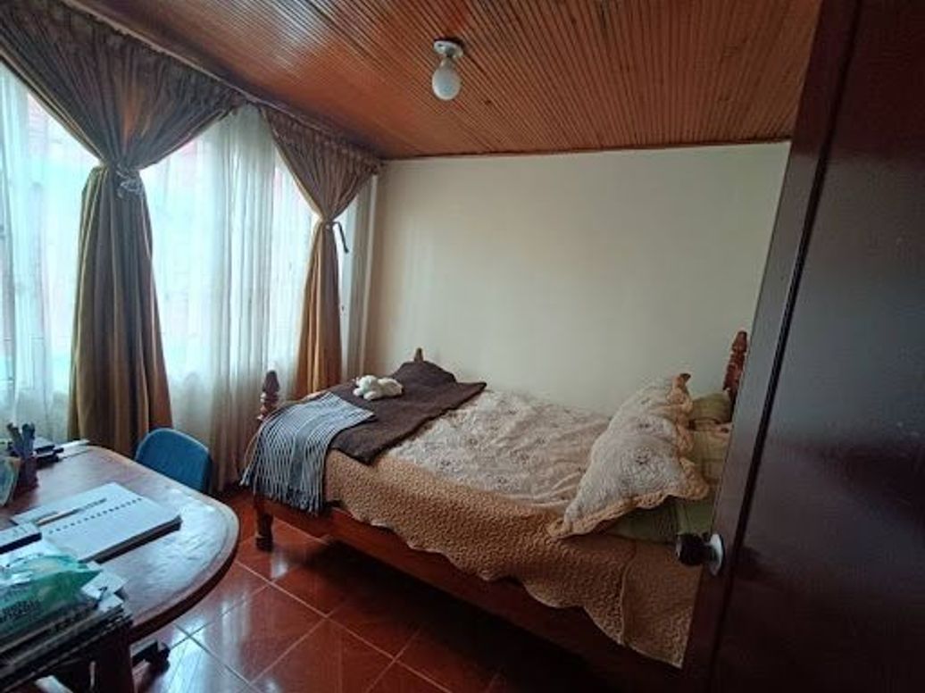 Casa de 6 alcobas en venta en Boita, Bogotá, 160 m² · foto 11 de 20