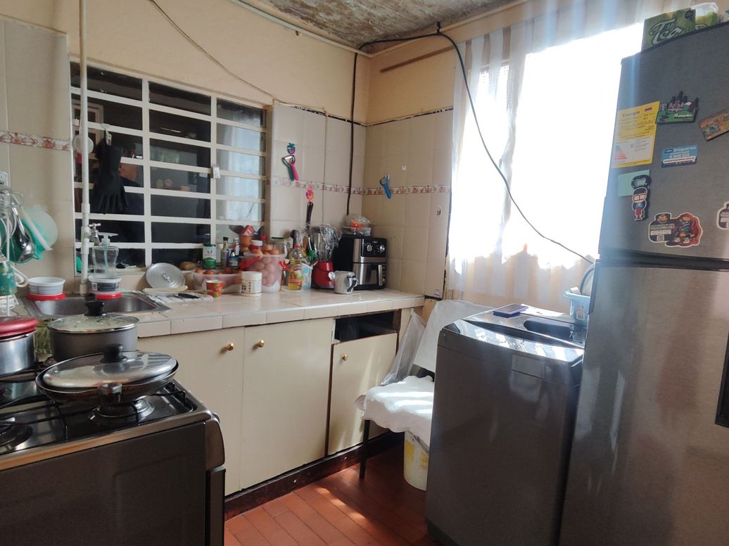 Casa de 6 alcobas en venta en Bellavista Occidental, Bogotá, 133 m² · foto 13 de 20