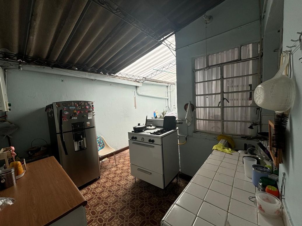 Casa de 5 alcobas en venta en Benjamin Herrera, Bogotá, 177 m² · foto 3 de 12